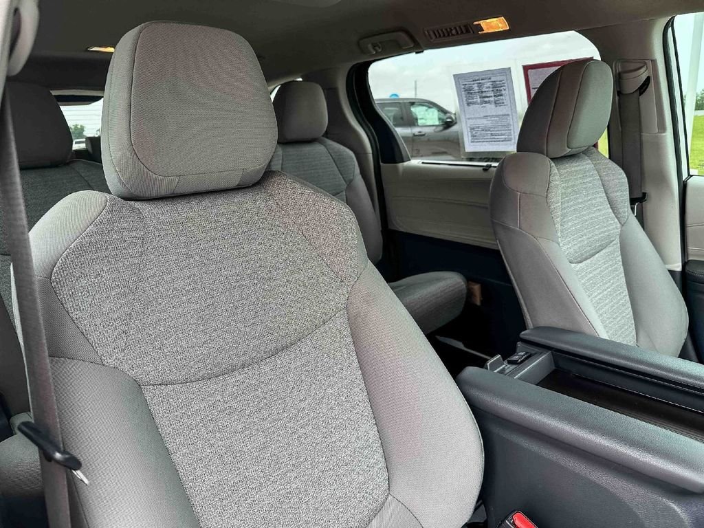 Certified Used 2022 White Toyota LE image 24