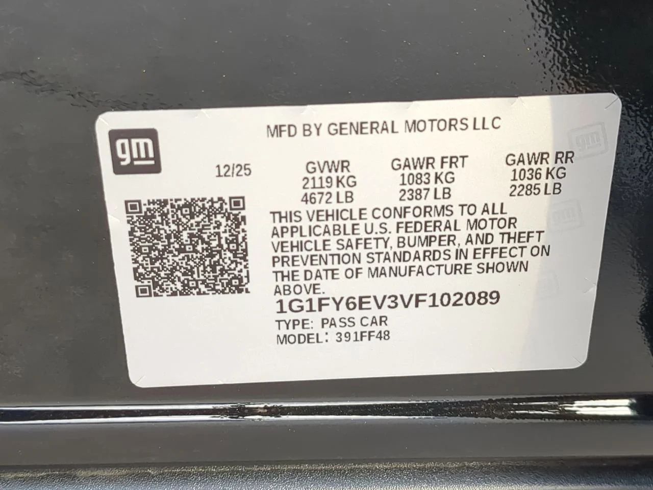 New 2027 Mosaic Black Metallic Chevrolet LT image 35