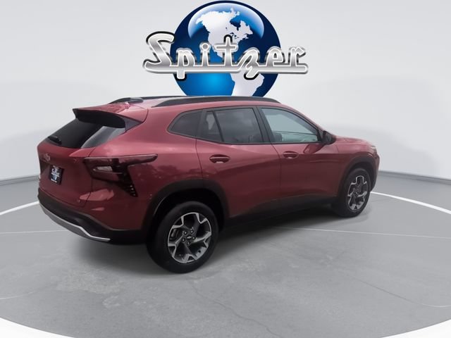 2026 Chevrolet Trax LT - Photo 9