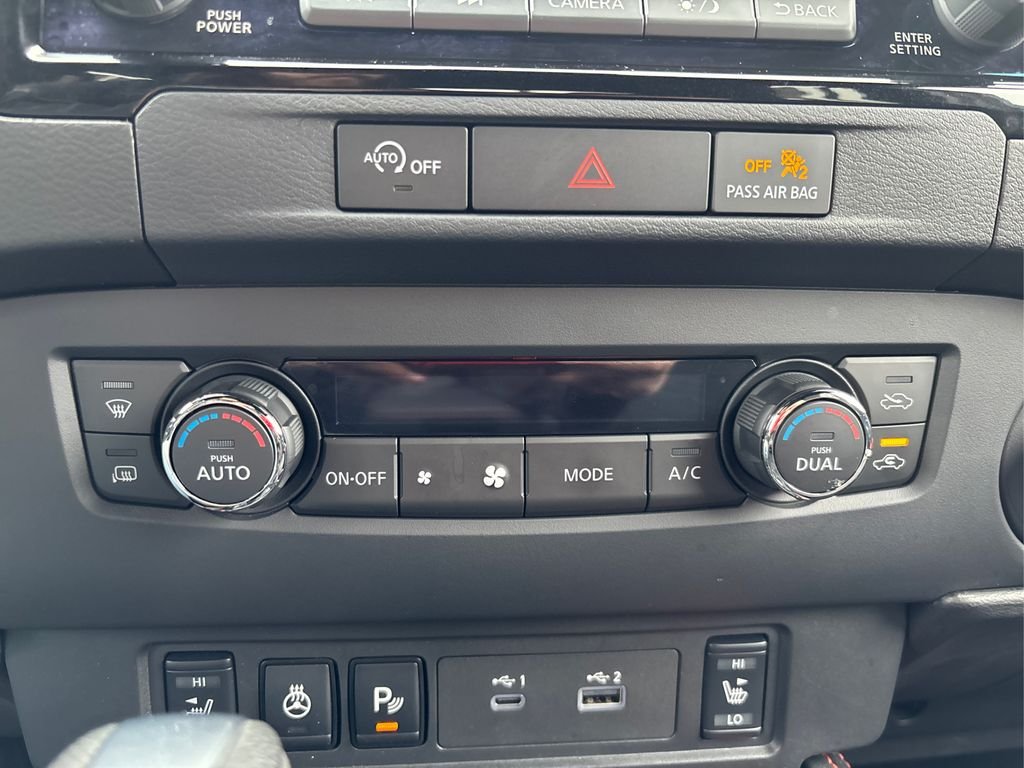 Used 2023 Beige Nissan PRO-4X image 31
