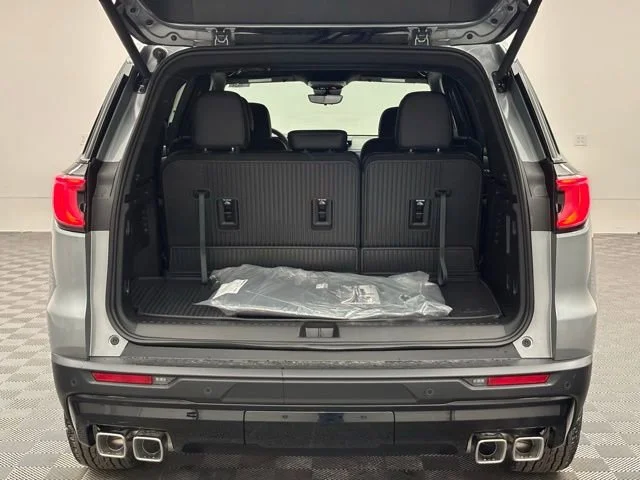 2026 GMC Acadia Elevation - Photo 11