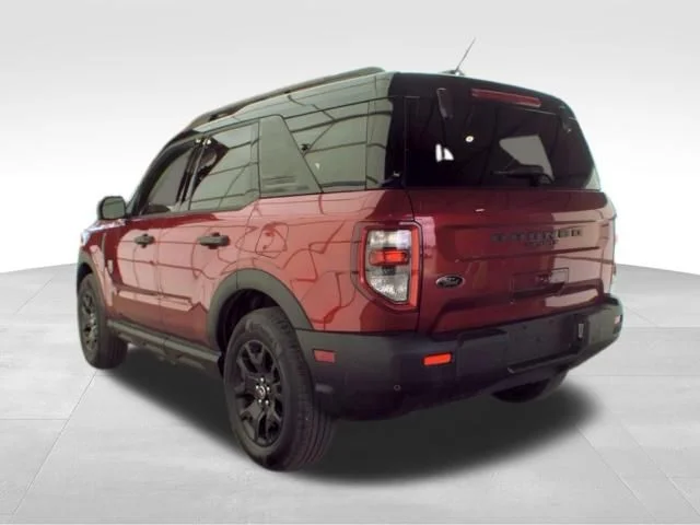 Used 2025 Red Ford Big Bend image 4