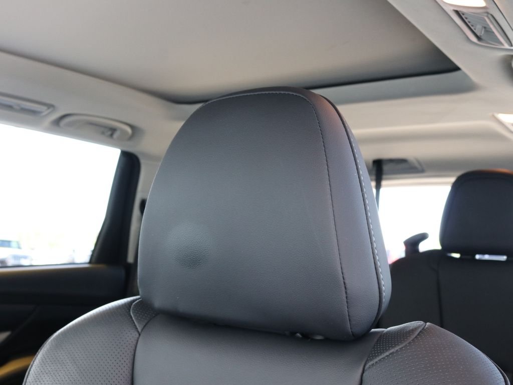 Used 2020 White Subaru Limited image 27