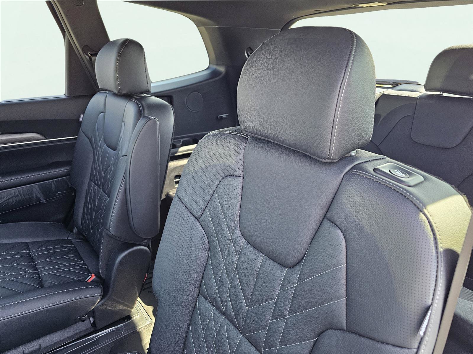 New 2025 Midnight Lake Blue Kia EX X-Line image 34