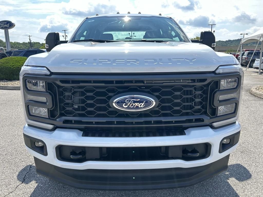 New 2026 Oxford White Ford F-250® XL image 9
