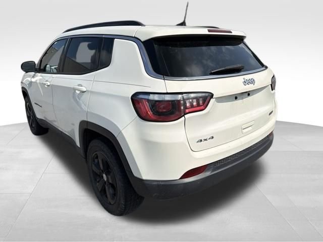 Used 2019 White Jeep Latitude image 6