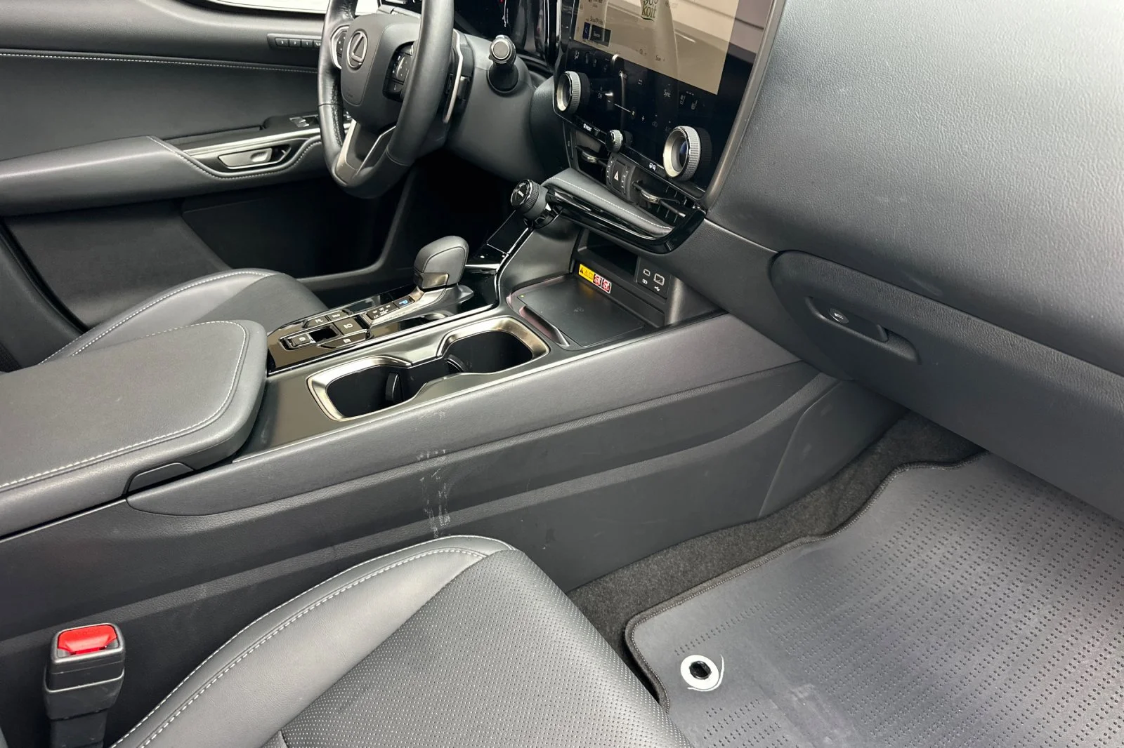 Certified Used 2026 Ultra White Lexus 350h Premium image 13