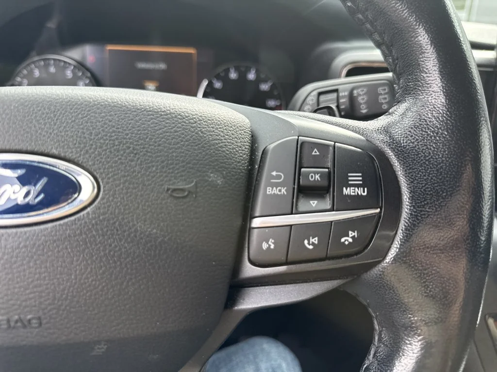 Used 2020 Gray Ford XLT image 24