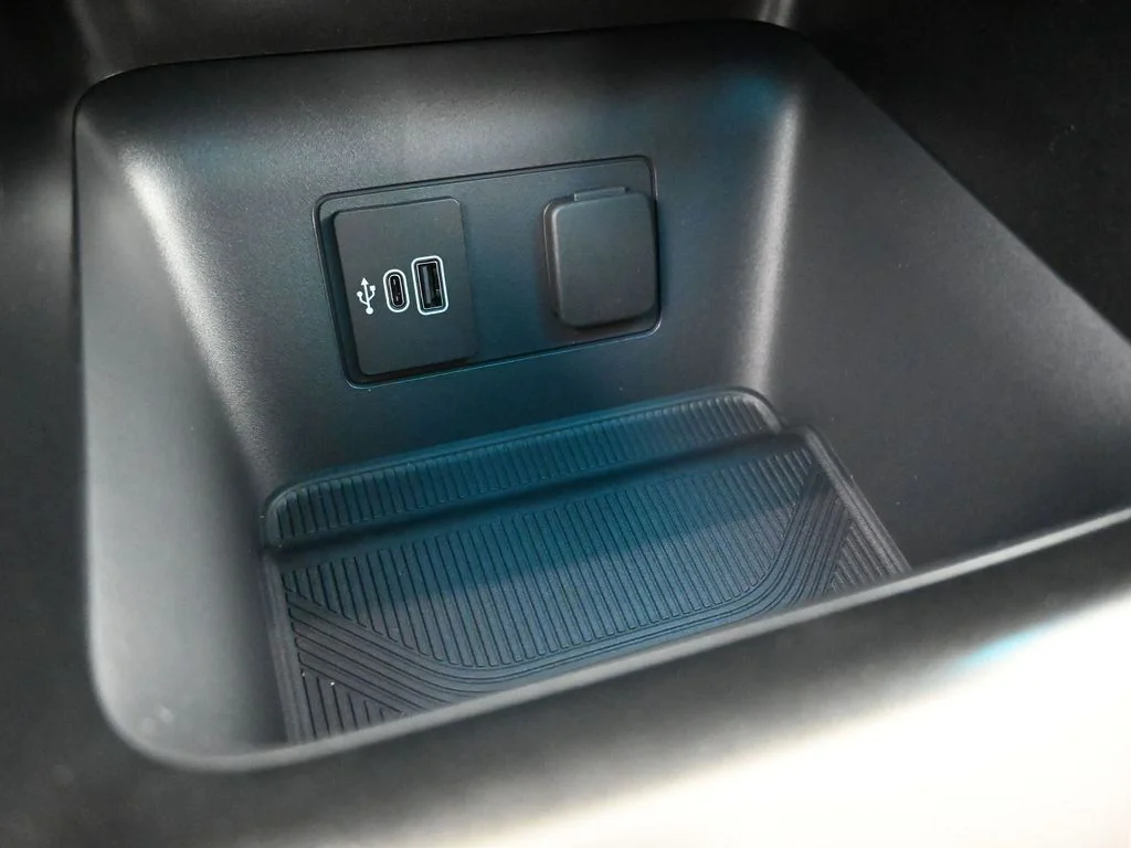 New 2026 Agate Black Metallic Ford ST-Line image 17