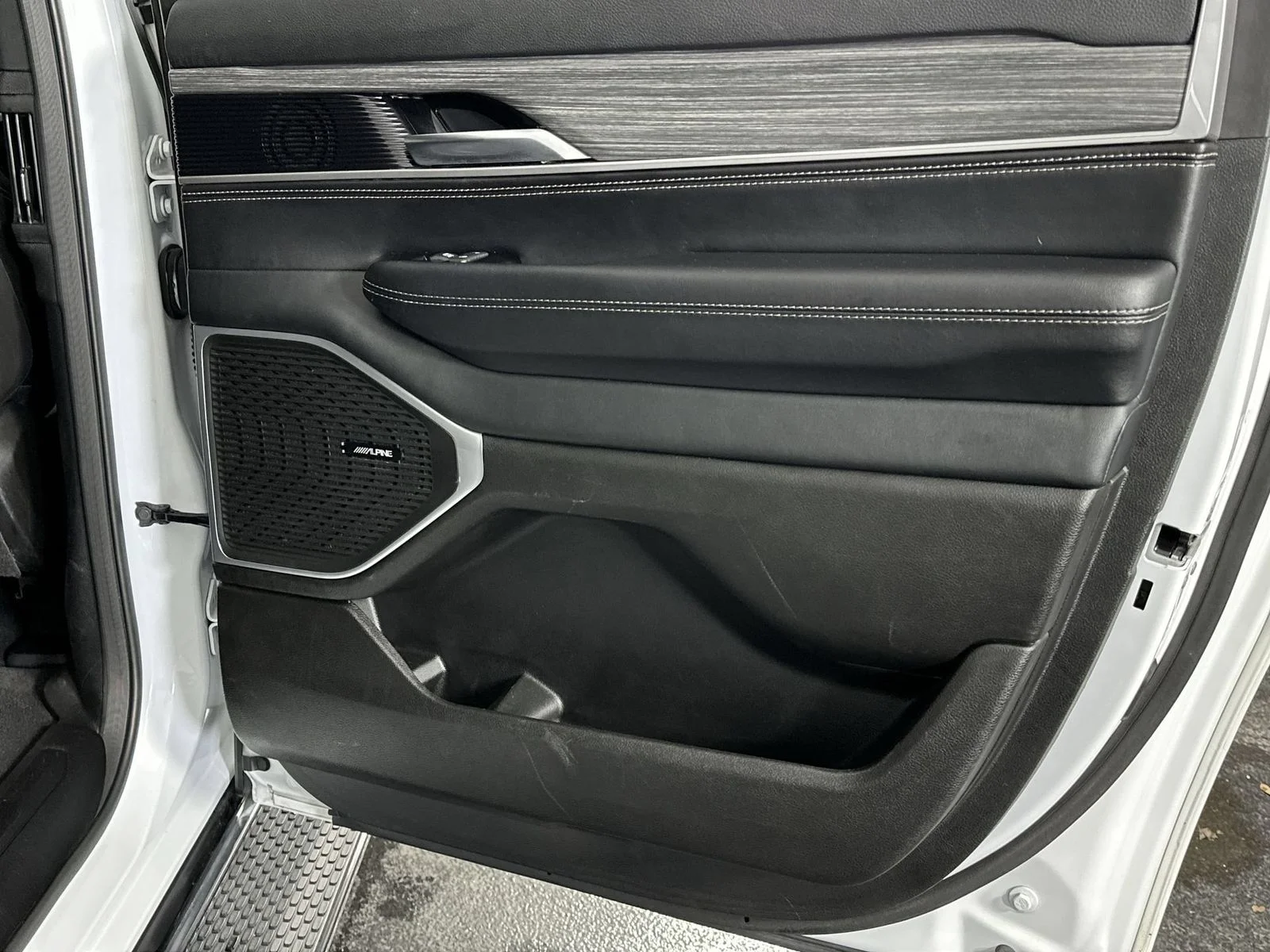 Used 2024 White Jeep Series III image 31