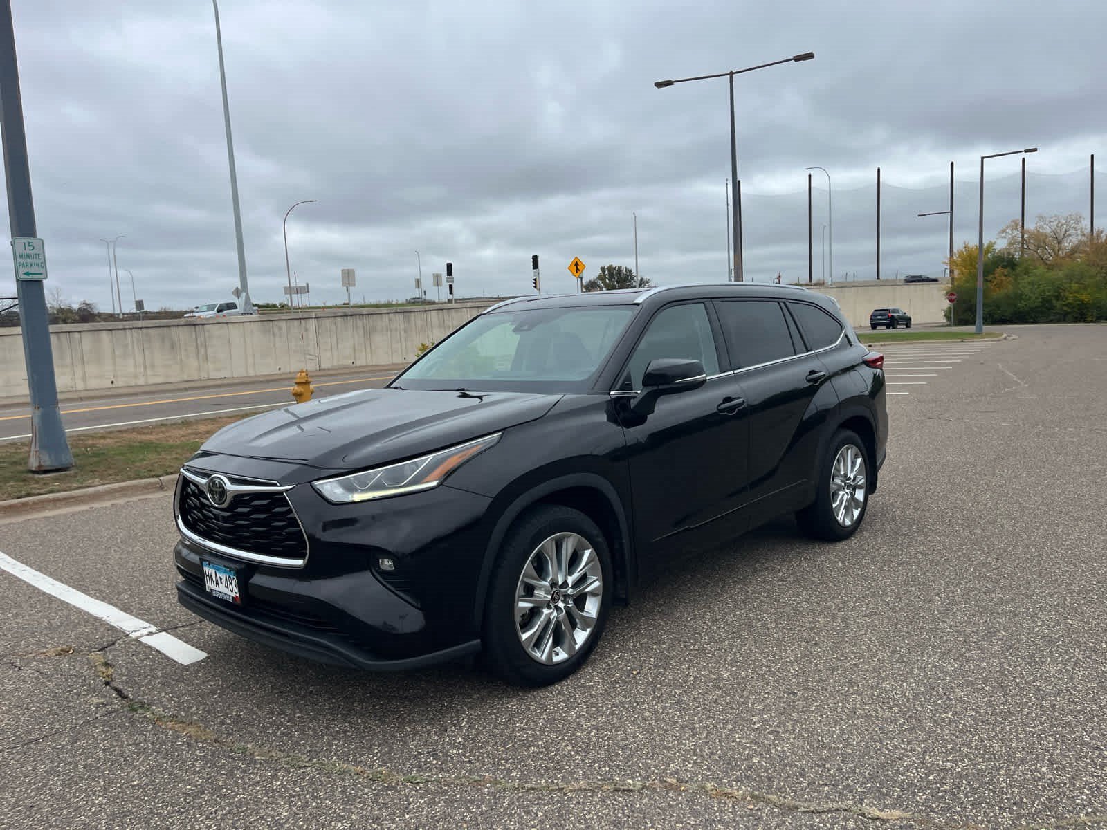 Used 2022 Opulent Amber Toyota Limited image 3