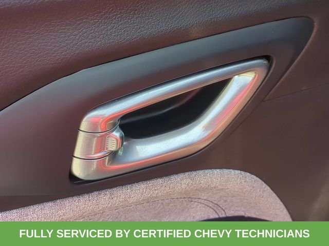 Used 2024 Red Jeep Latitude image 37