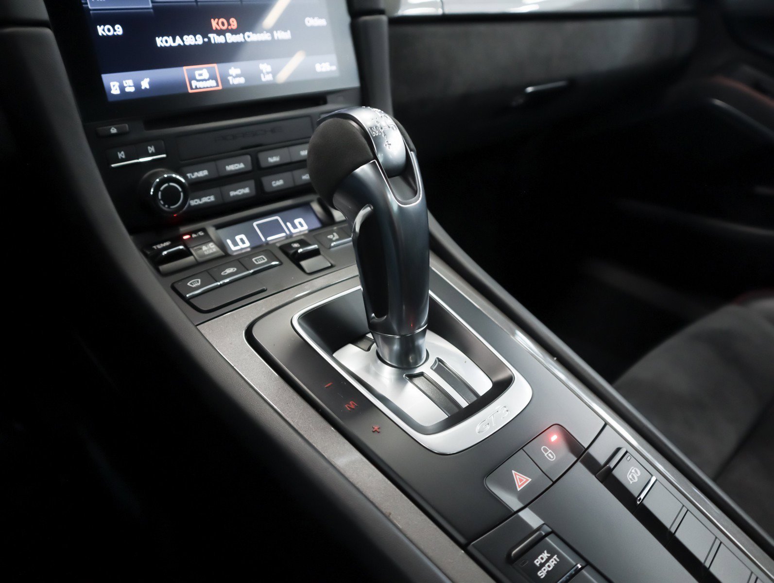 Used 2018 Agate Grey Metallic Porsche GT3 Coupe image 16