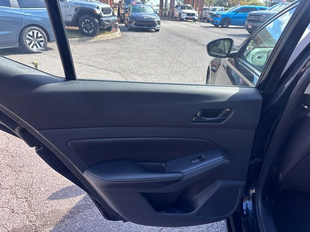 Used 2025 Black Nissan 2.5 SV image 19