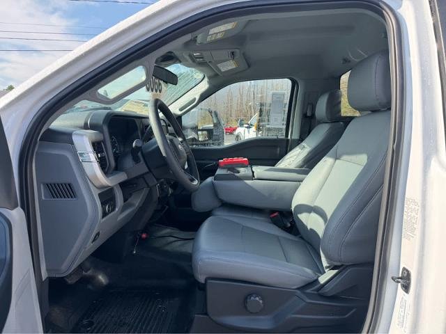 New 2026 Oxford White Ford F-600® XL image 10