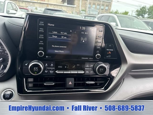 2020 Toyota Highlander XLE - Photo 24