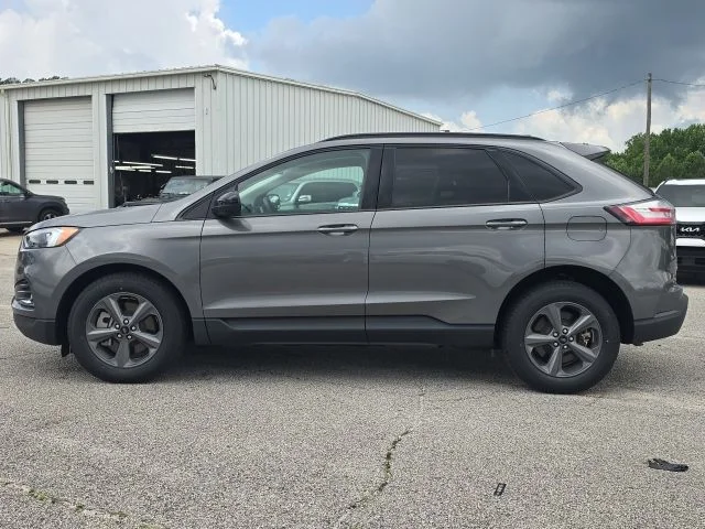 Certified Used 2023 Gray Ford SEL image 2
