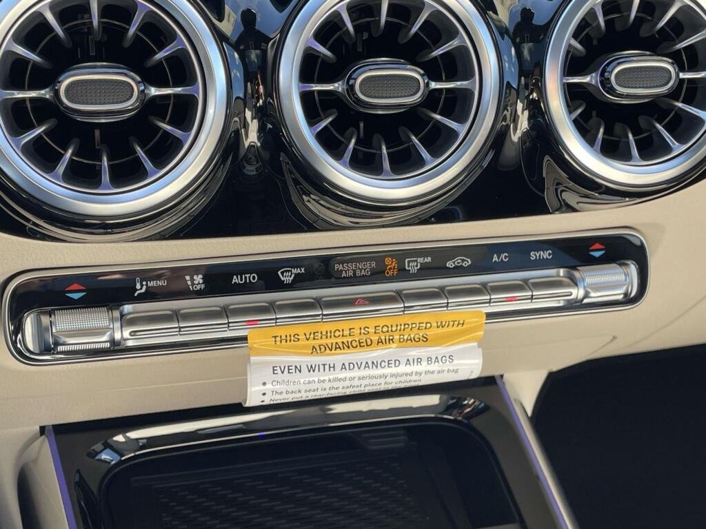 New 2026 Mountain Grey Metallic Mercedes-Benz GLA 250 image 23