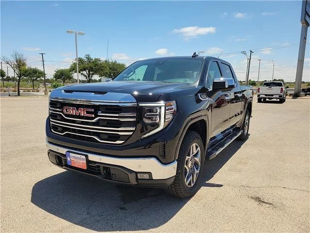 New 2026 Onyx Black GMC SLT image 1