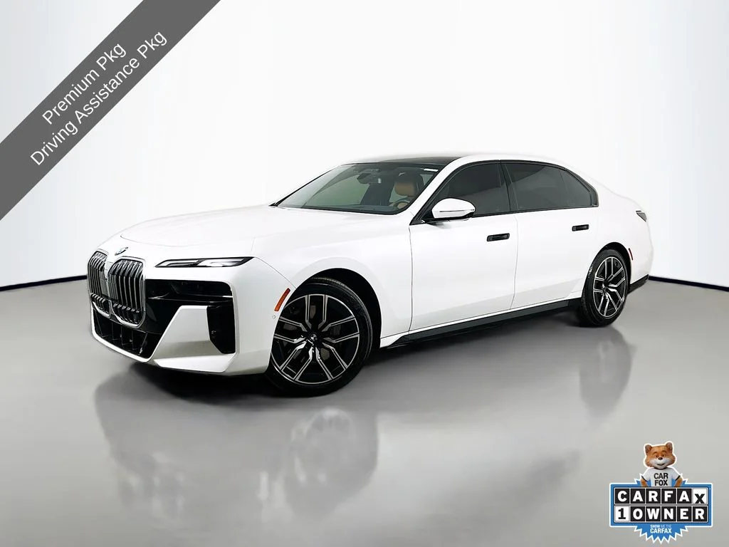 2025 BMW 7 Series 740i xDrive Sedan's photo