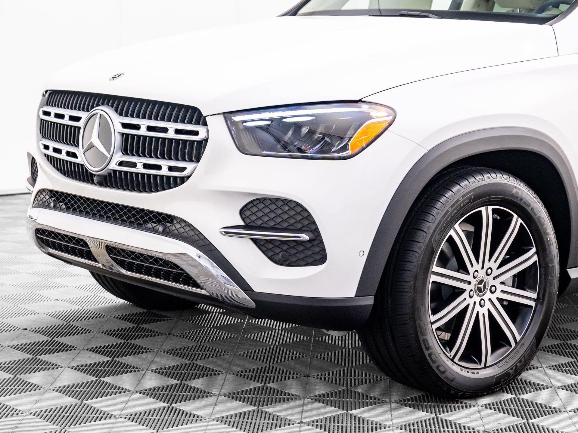 New 2026 Polar White Mercedes-Benz GLE 350 image 74