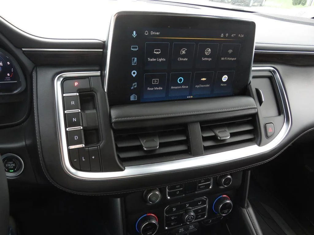 Used 2023 Summit White Chevrolet LT image 28