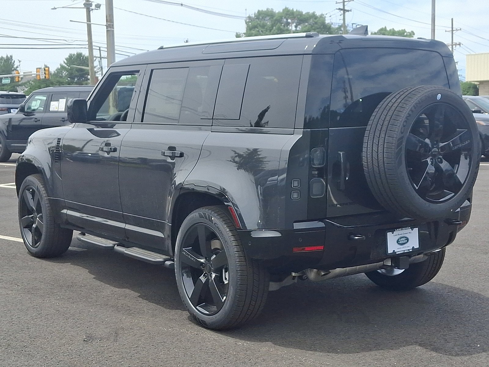 New 2026 Carpathian Grey Land Rover X-Dynamic SE image 4