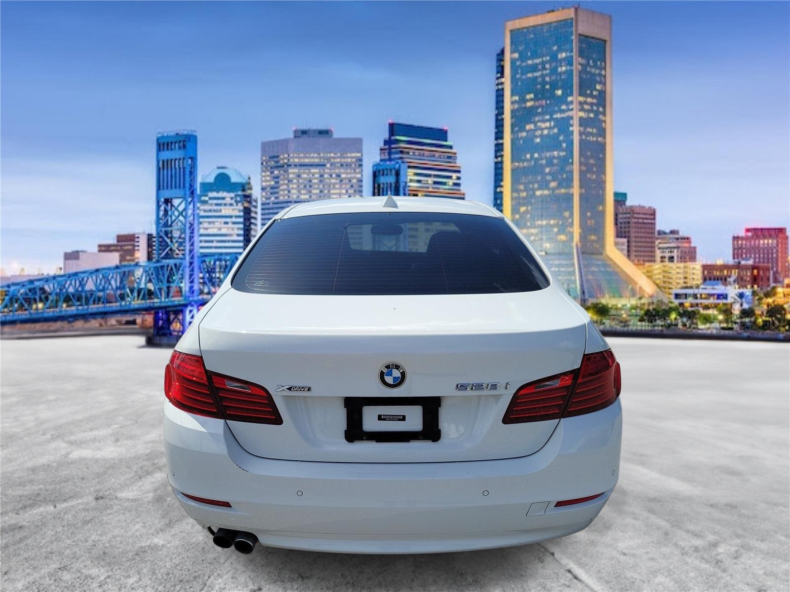 Used 2015  BMW 528I XDRIVE image 8