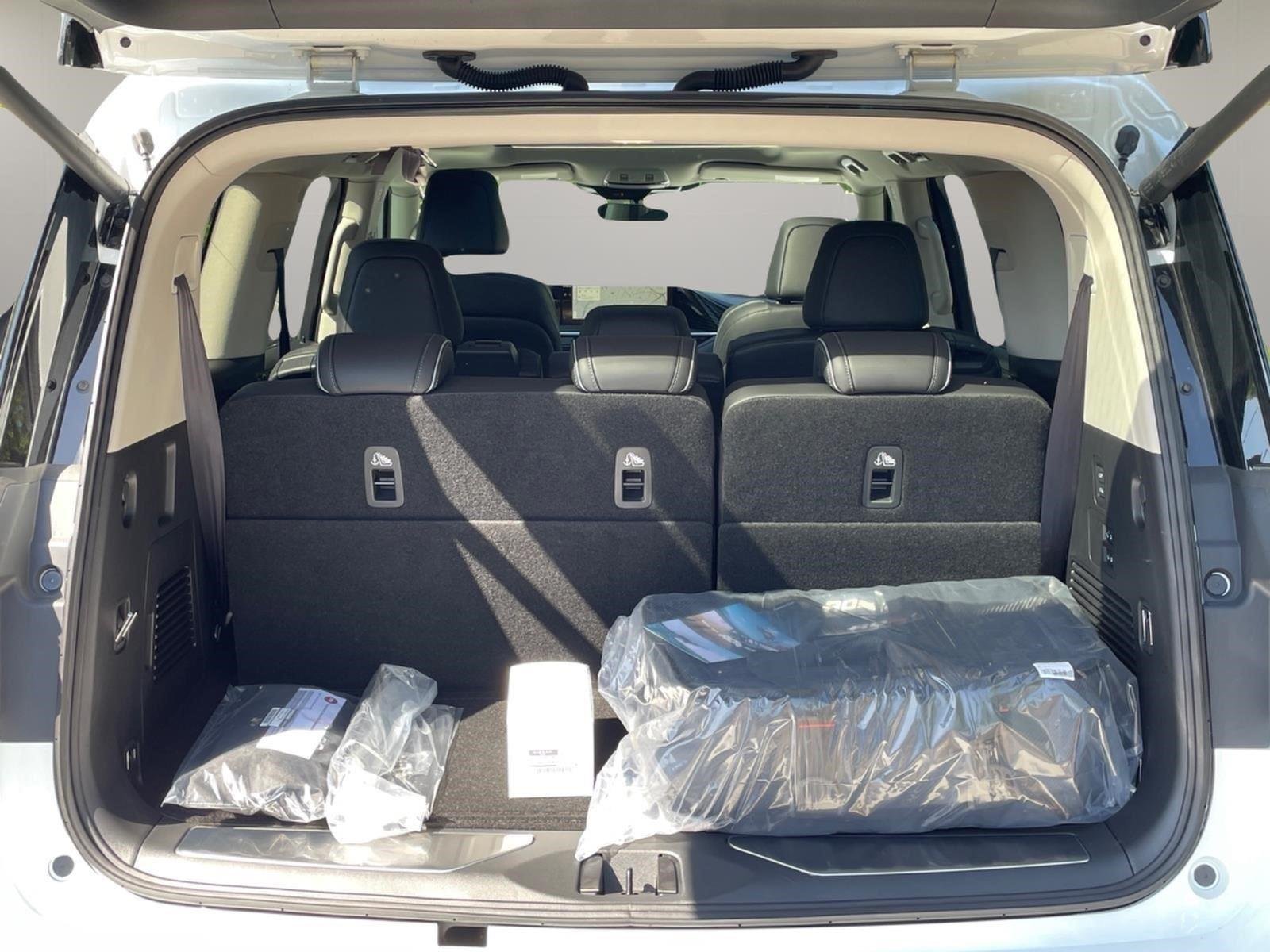 2026 INFINITI QX80 Luxe - Photo 5