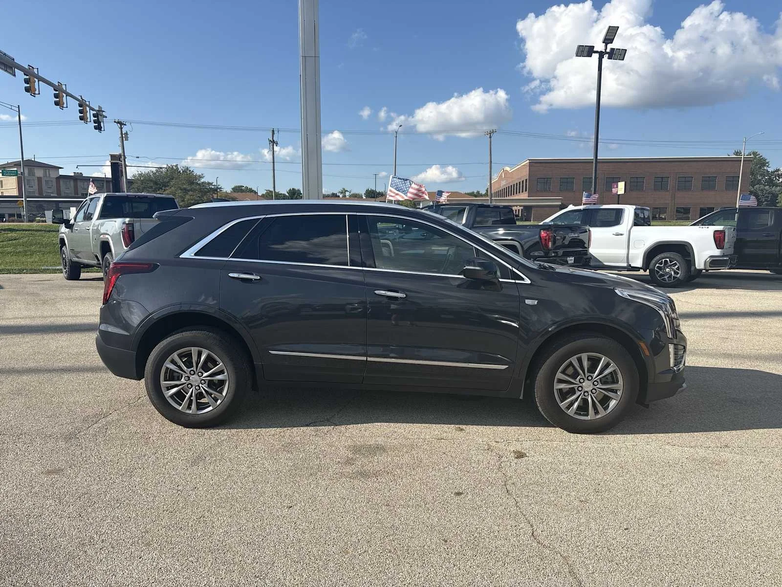 Used 2023 Wilder Metallic Cadillac Premium Luxury image 10
