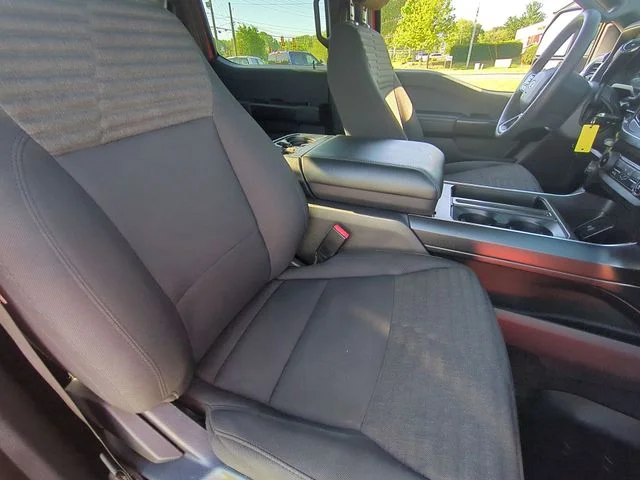 Used 2021 Red Ford XL image 34