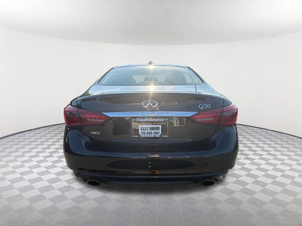 Used 2020 Black INFINITI 3.0t LUXE image 6