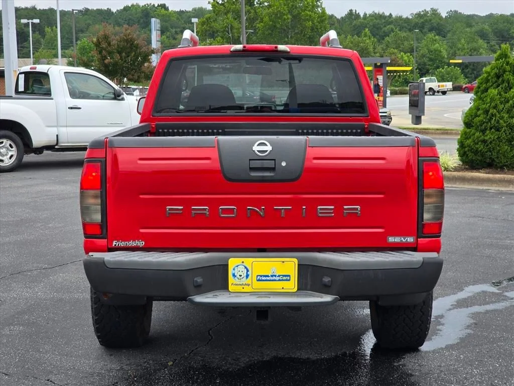 Used 2002 Red Nissan  image 25