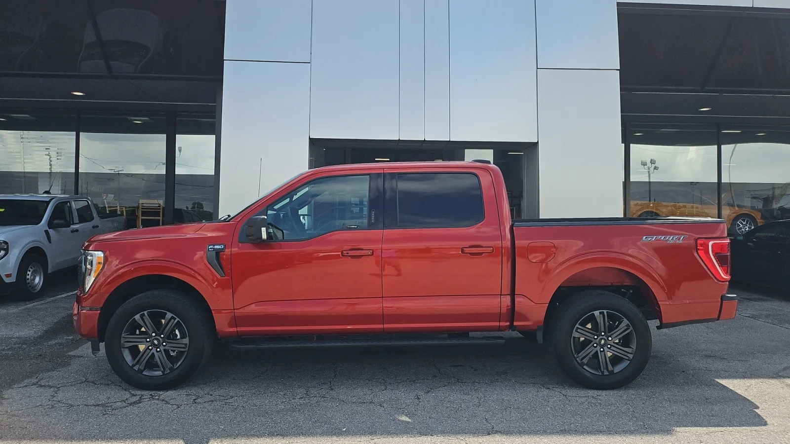 Used 2023 Red Ford XLT image 2