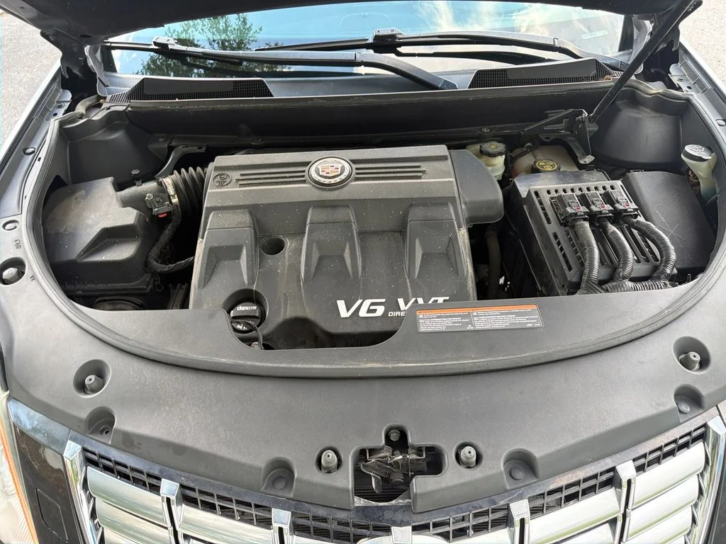 Used 2014 Graphite Metallic Cadillac Performance image 38