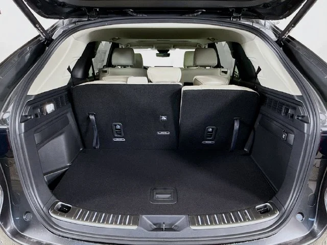 Used 2025 Gray Mazda Preferred image 26