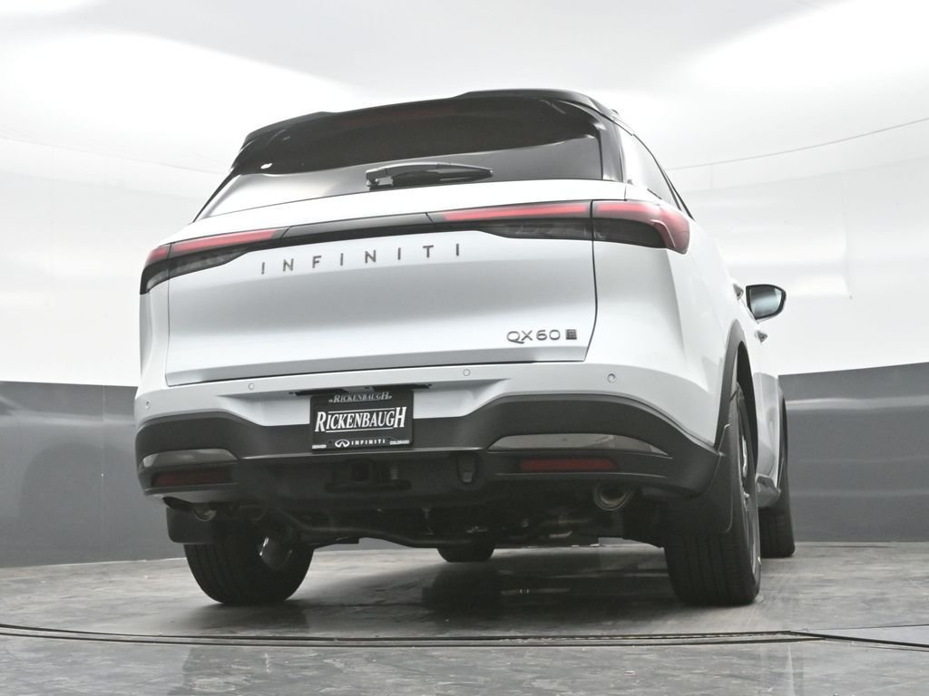 New 2027 2T RAD WHT INFINITI Autograph AWD image 36