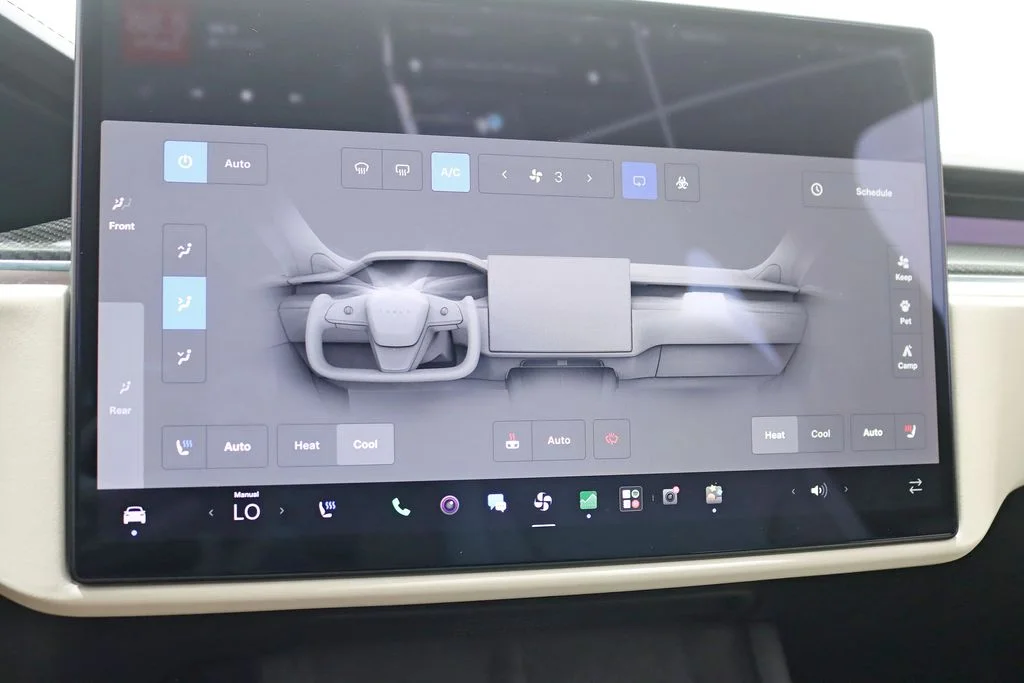 Used 2022 Red Tesla Plaid image 17