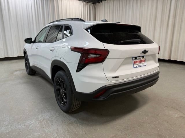 New 2026 Summit White Chevrolet LT image 8