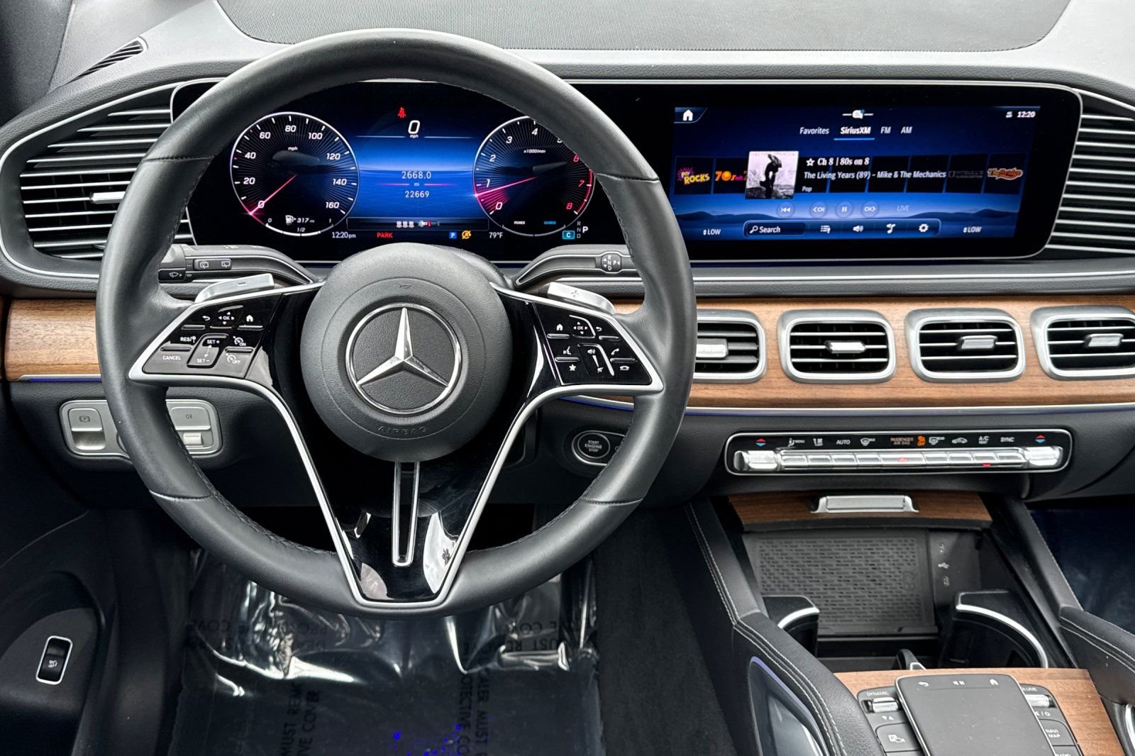 Certified Used 2025  Mercedes-Benz GLE 450 image 30