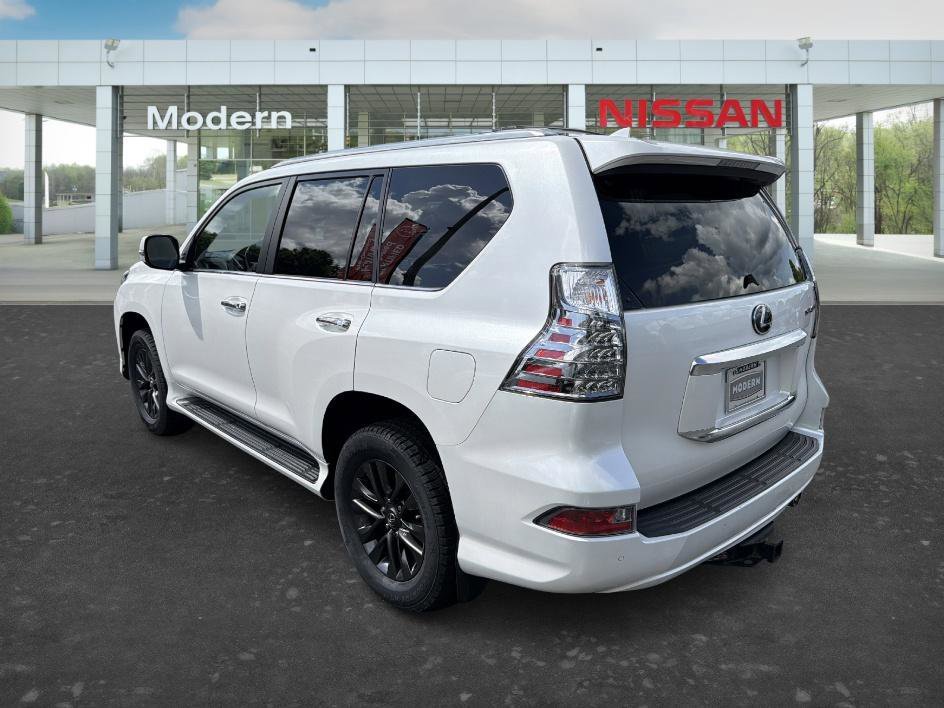 Used 2023 Eminent White Pearl Lexus GX 460 Premium image 3
