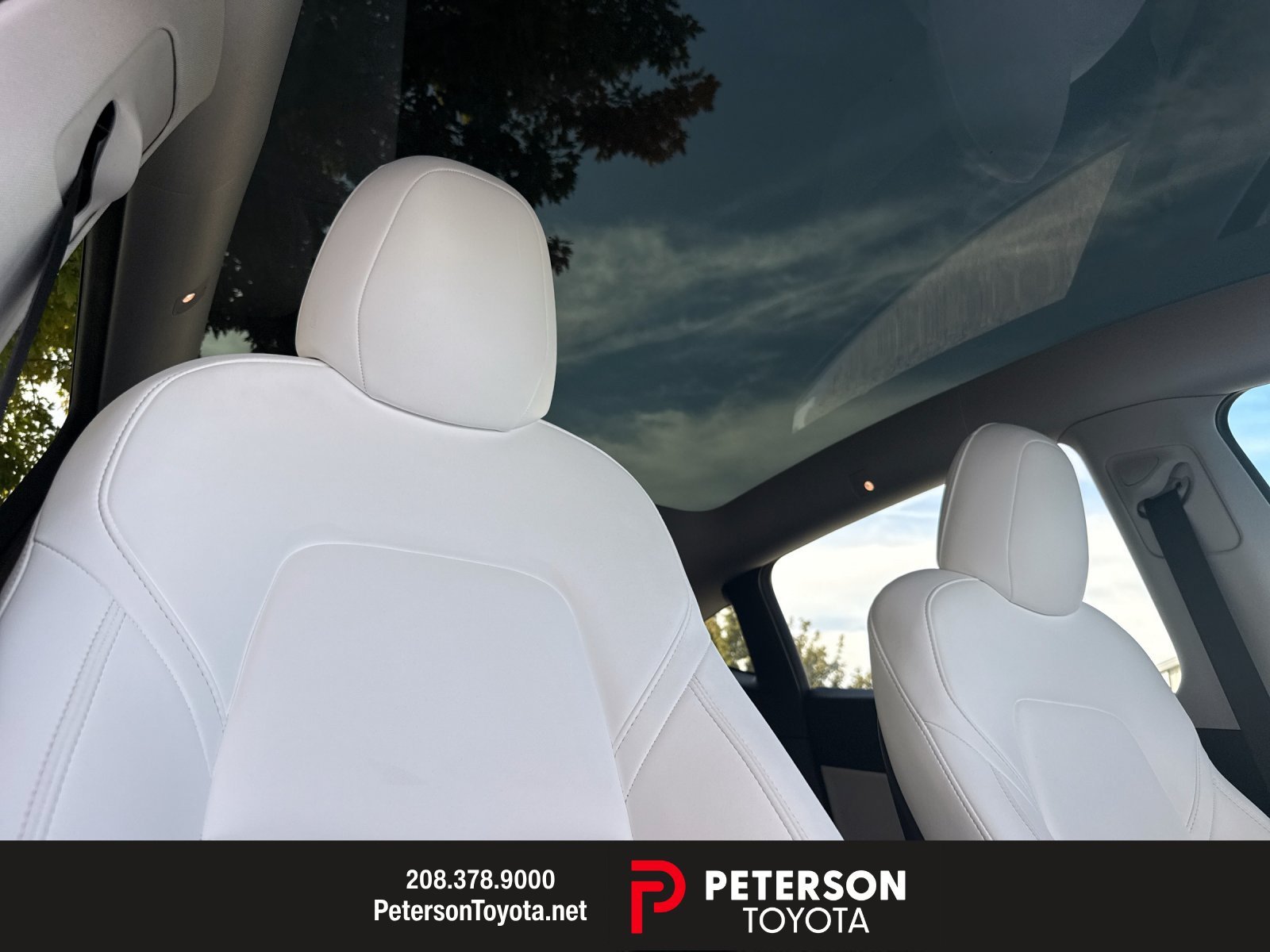 Used 2022  Tesla Performance image 16