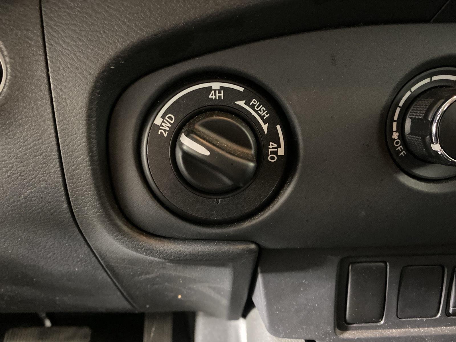Used 2022 Glacier White Nissan S image 19