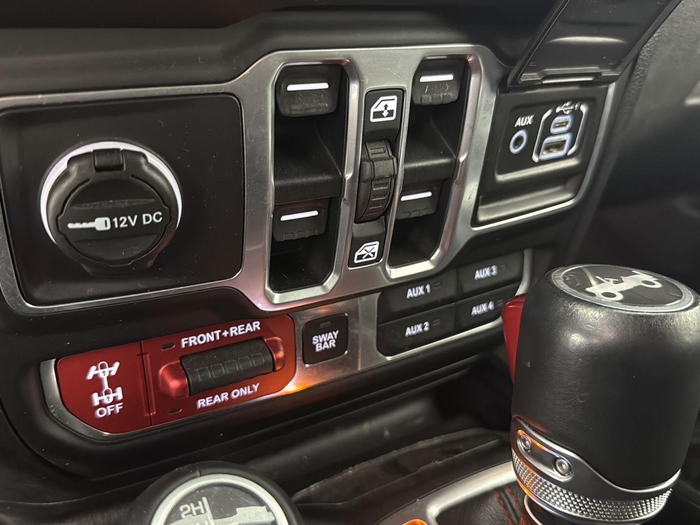 Used 2018 Billet Metallic Jeep Rubicon image 13