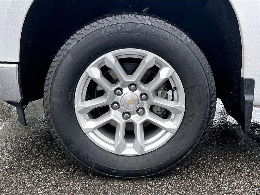 Used 2023 Summit White Chevrolet LT image 7