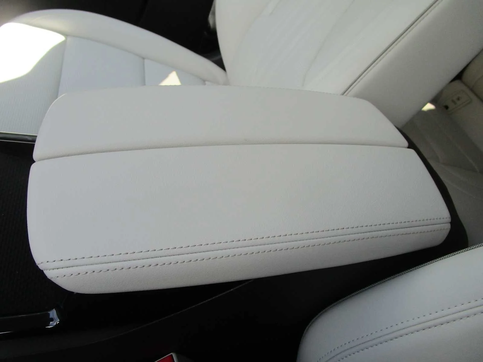 Certified Used 2025 Moonstone Gray Metallic Buick Avenir image 24