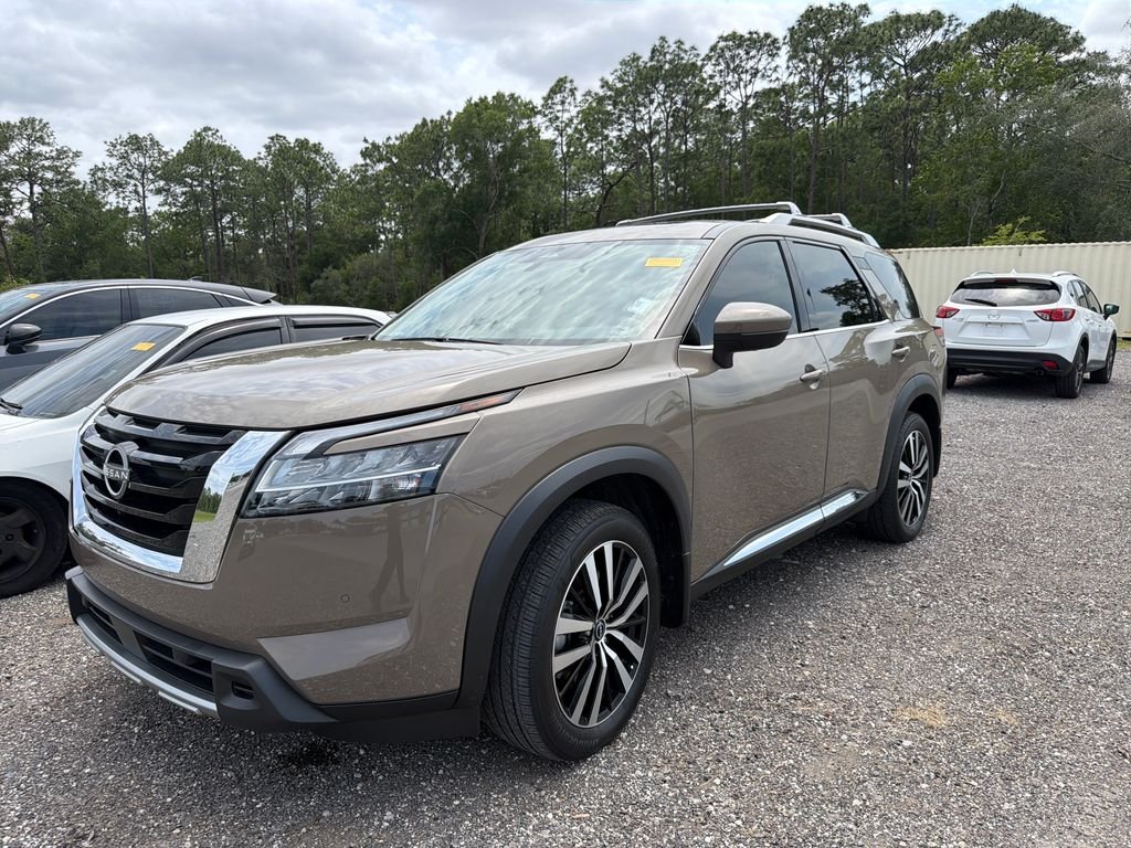 Certified Used 2024 Beige Nissan Platinum image 9