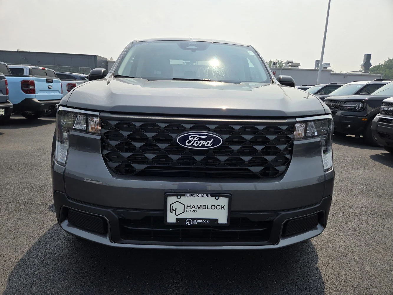 New 2026 Carbonized Gray Metallic Ford XLT image 27