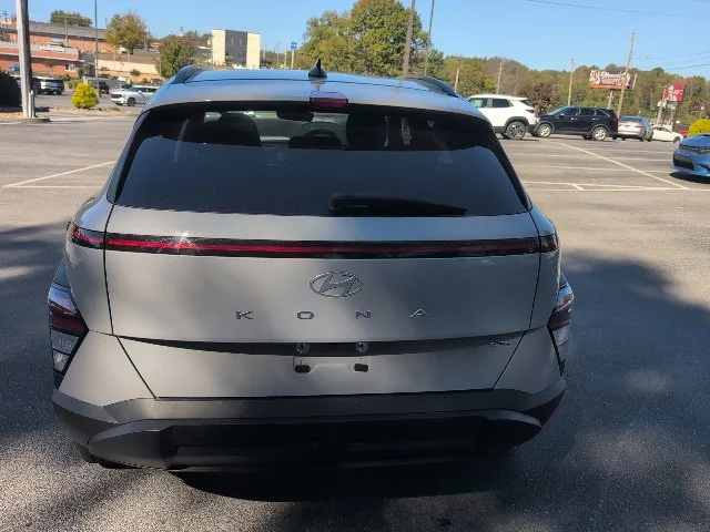 Used 2025 Gray Hyundai SEL image 7