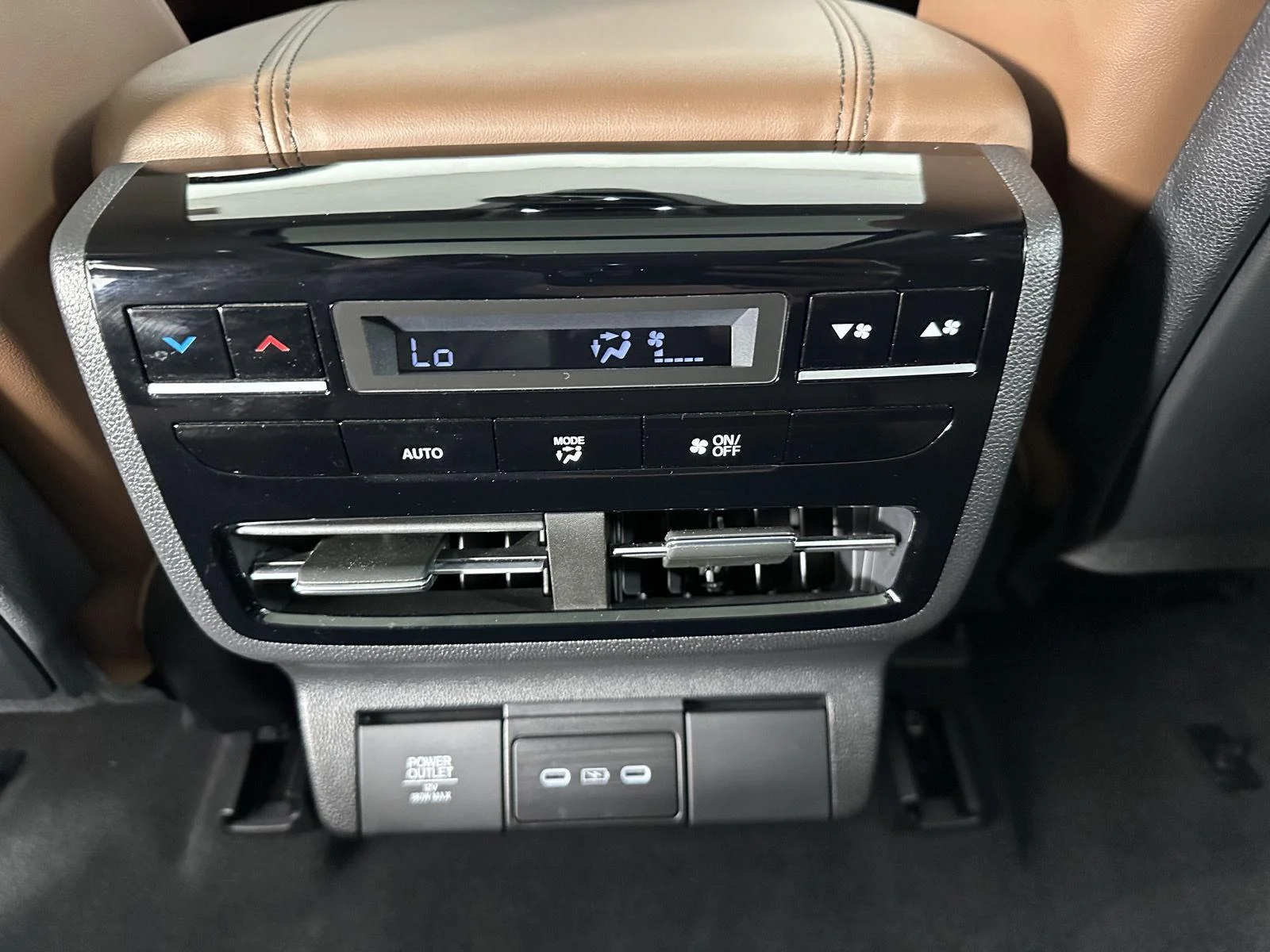 Used 2025 Platinum White Pearl Acura SH-AWD w/Tech image 26
